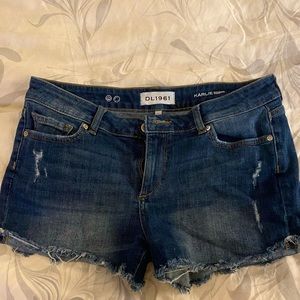 Karlie boyfriend jean shorts